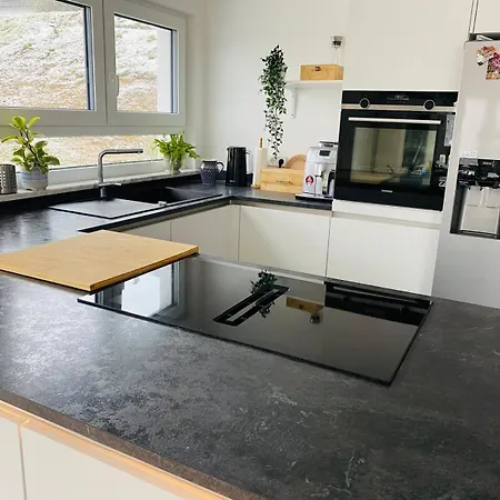 Haus Mira Mit Pool Und Sauna Semesterbostad