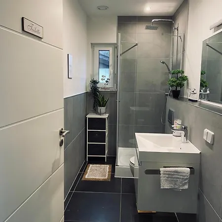 Haus Mira Mit Pool Und Sauna Semesterbostad